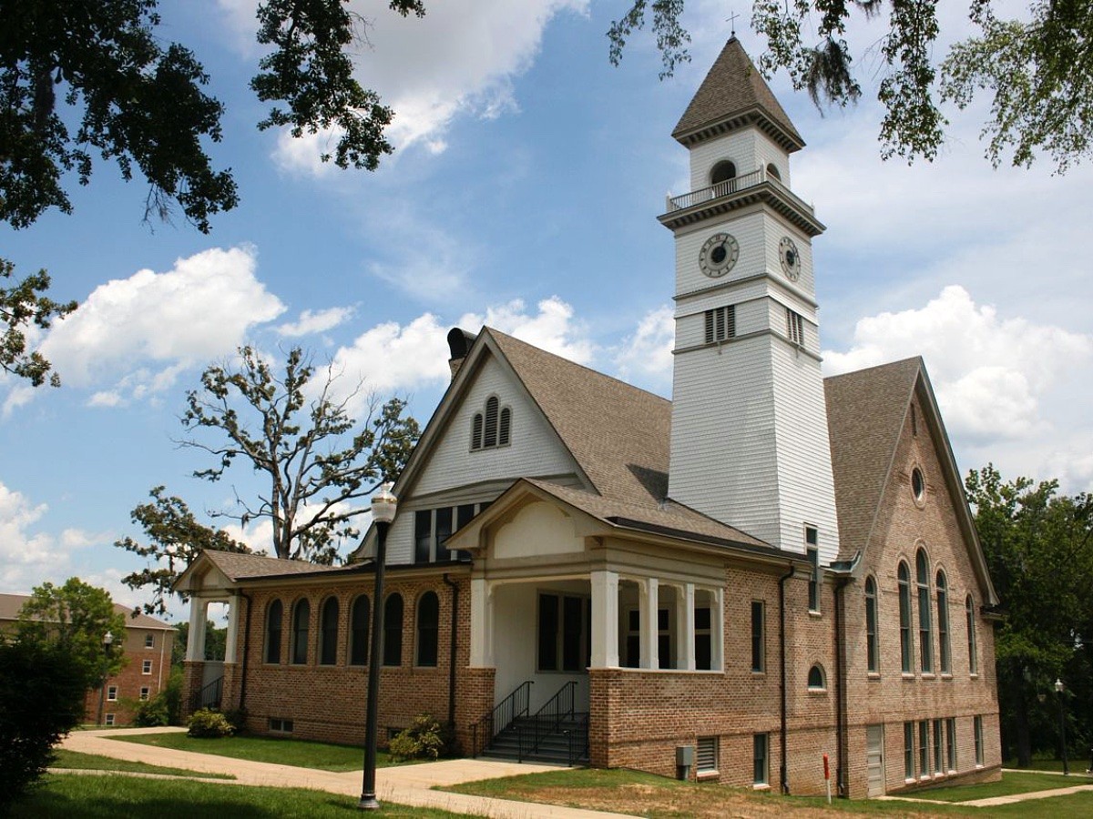 Tougaloo College